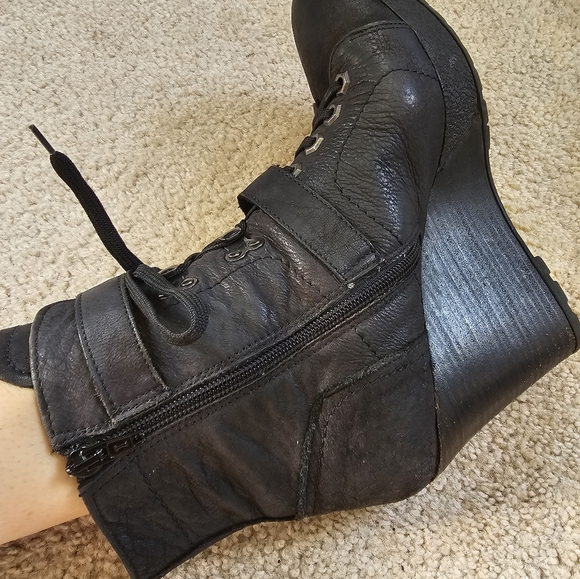 Bee Fly soft leather combat boots - sz. 9 - Picture 3 of 6